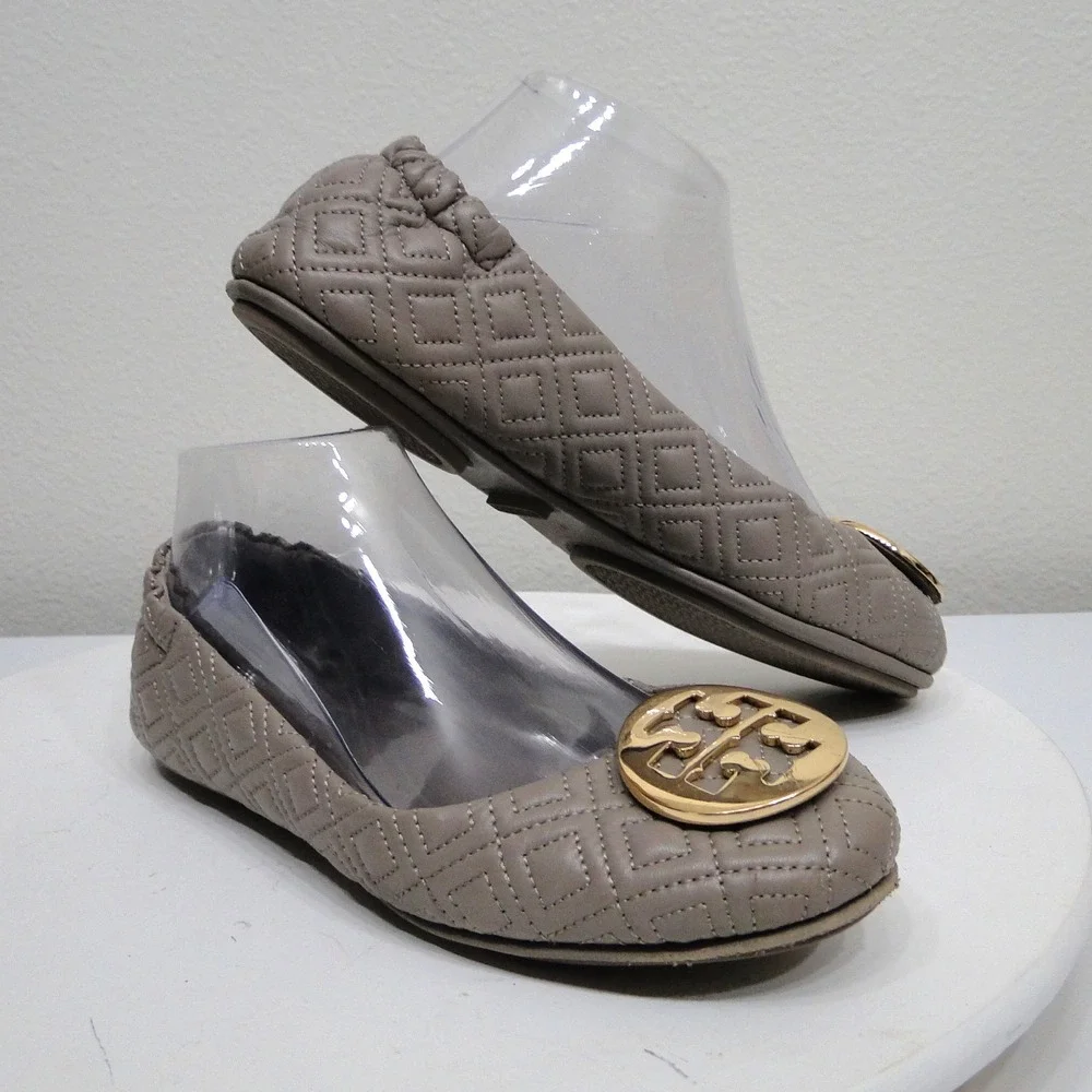 Tory Burch Minnie Travel Ballet Flats Quilted Leather Taupe Grey Gold Logo